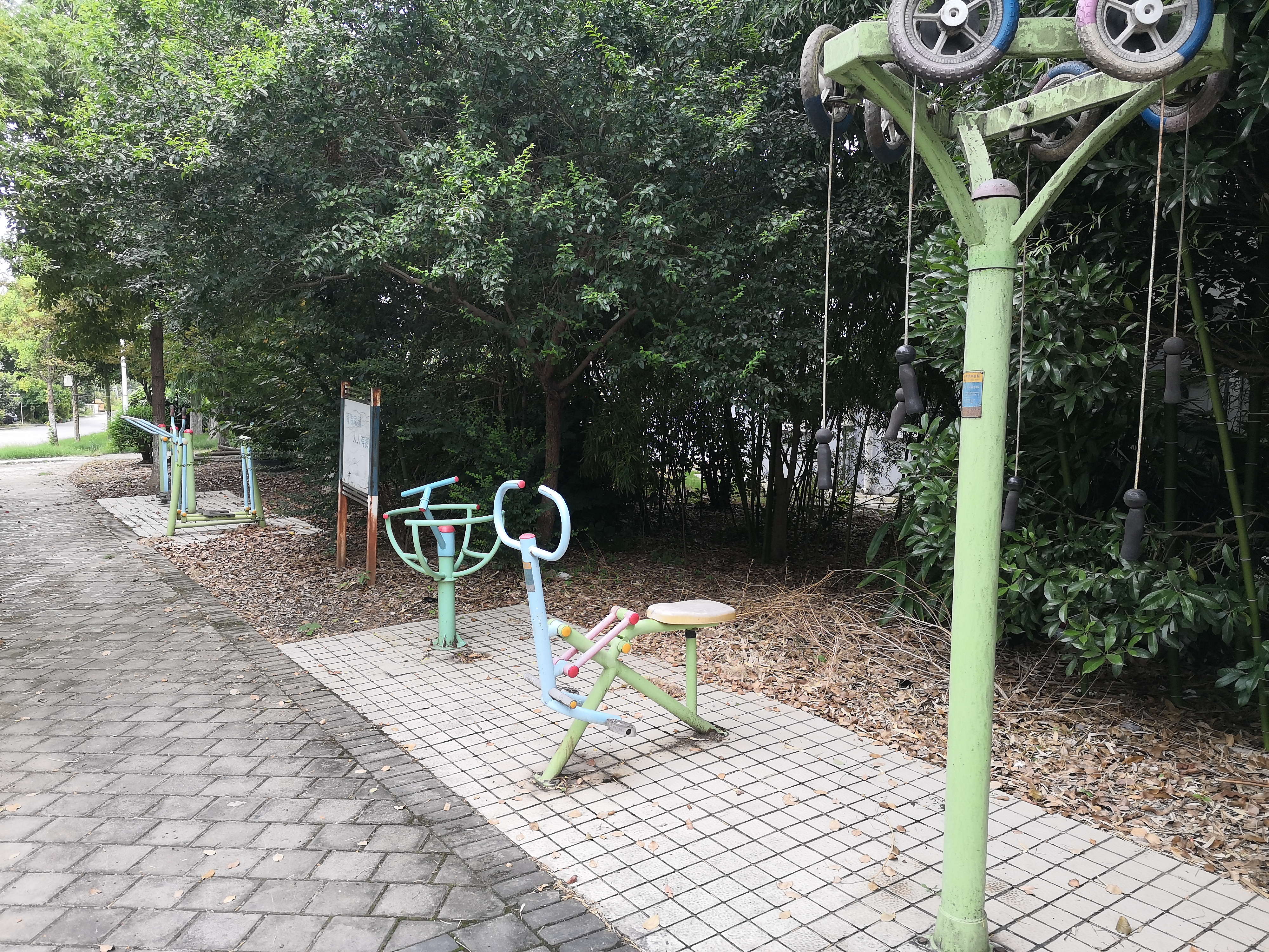 匯旺東路1295弄健身點(diǎn)1