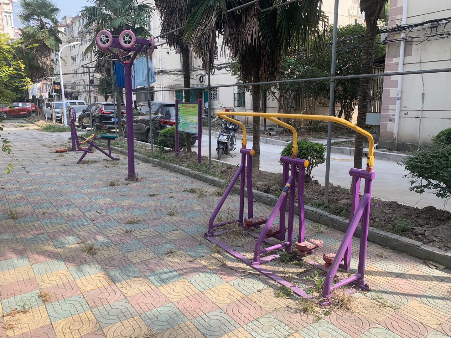 濰坊二村居委健身點(diǎn)1