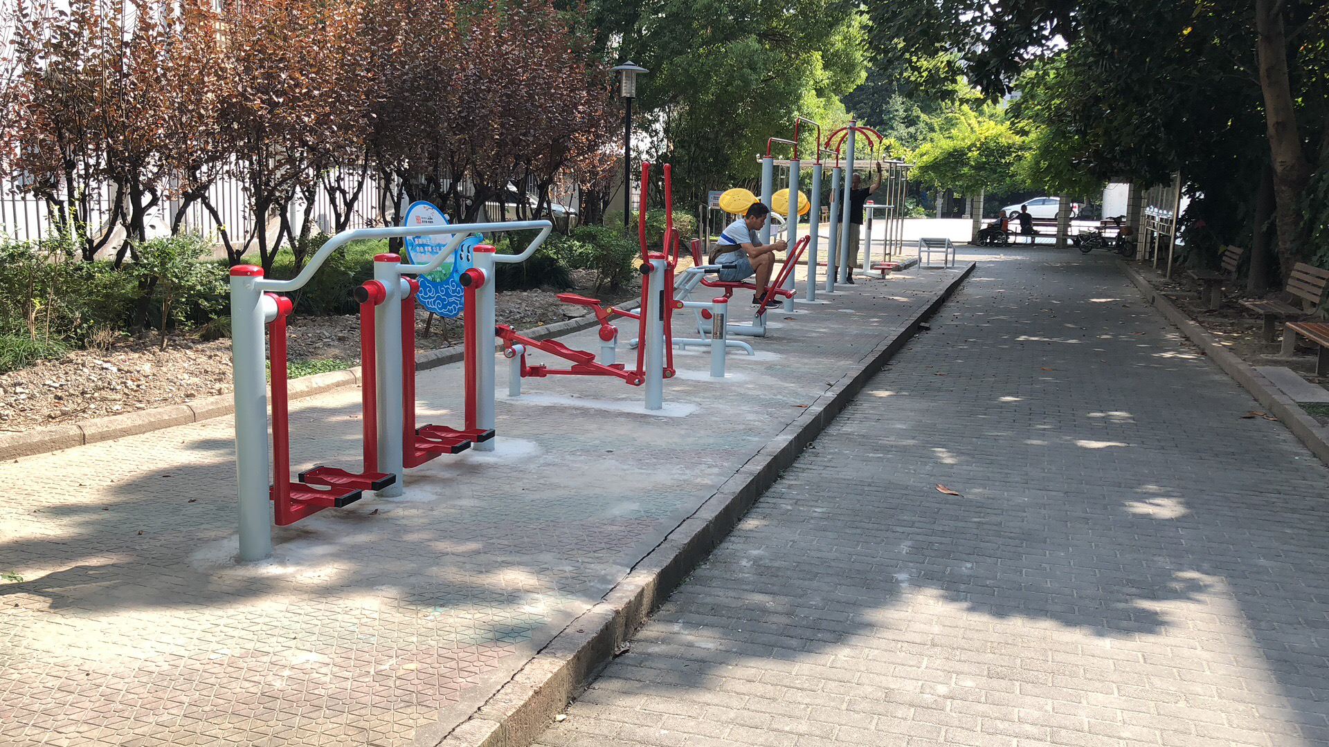 蓮溪八居健身點(diǎn)