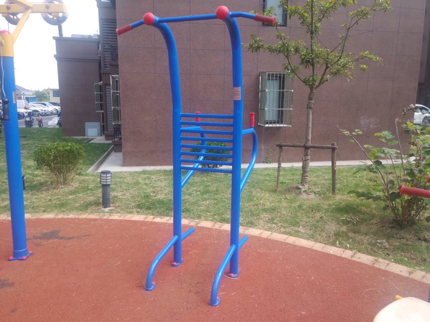 多功能訓(xùn)練器