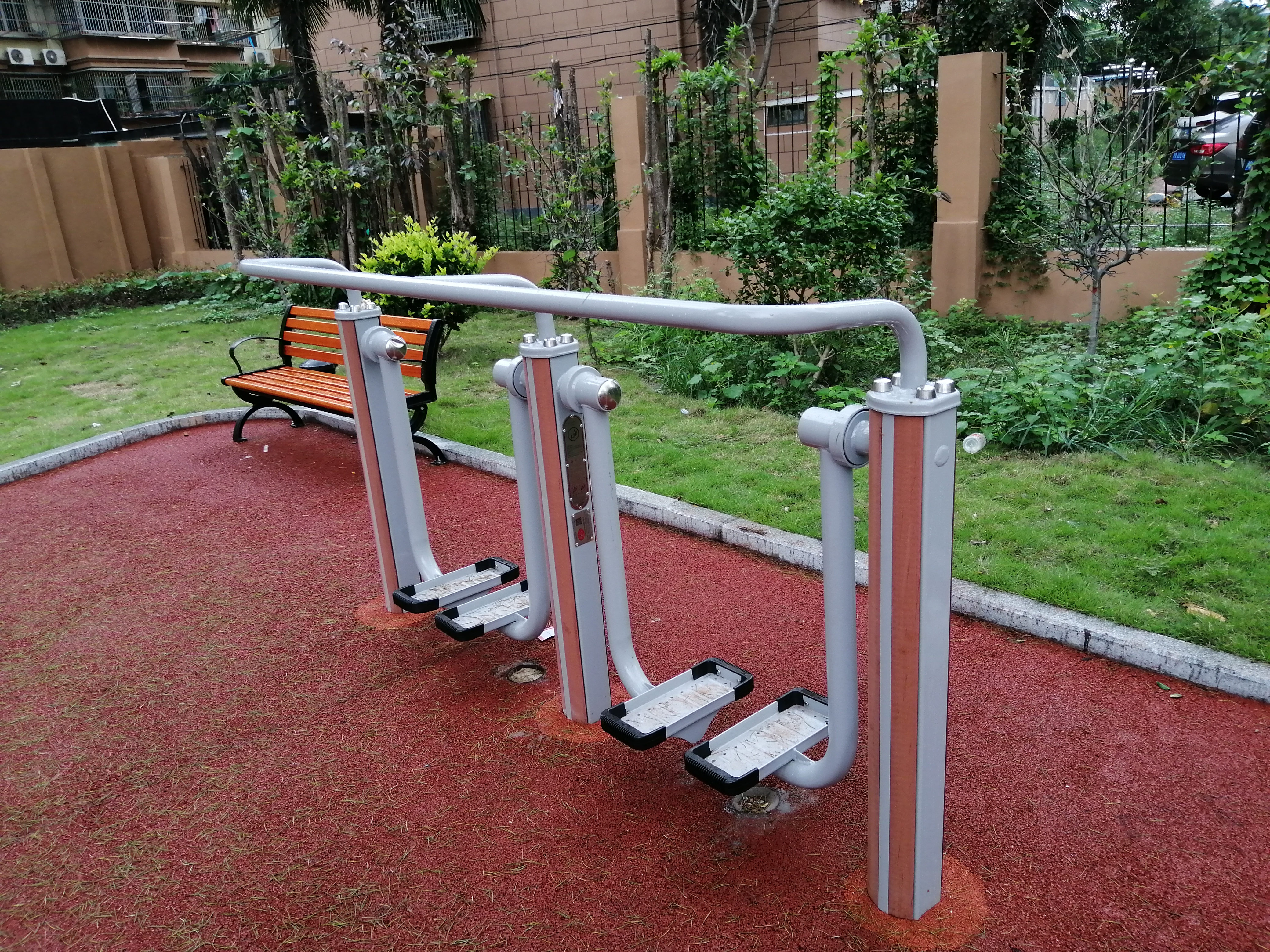 雙位太空漫步機(jī)