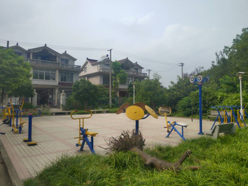 陸巷社區(qū)健身點