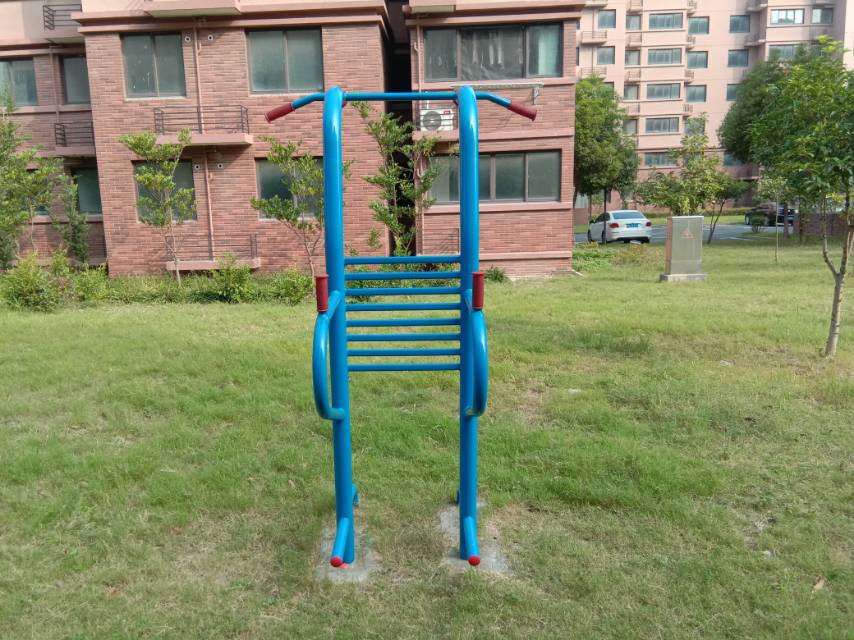 多功能訓(xùn)練器