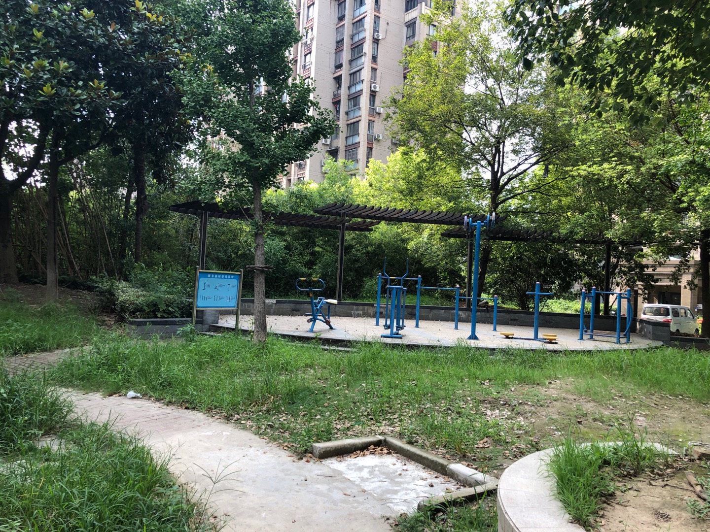 綠一社區(qū)健身苑點