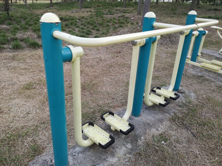 雙位太空漫步機