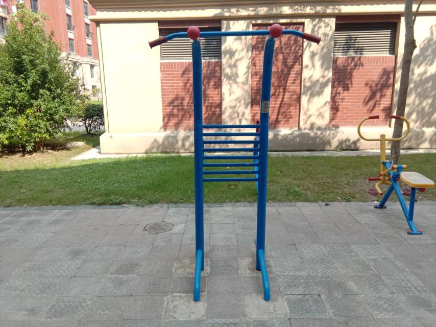 多功能訓(xùn)練器