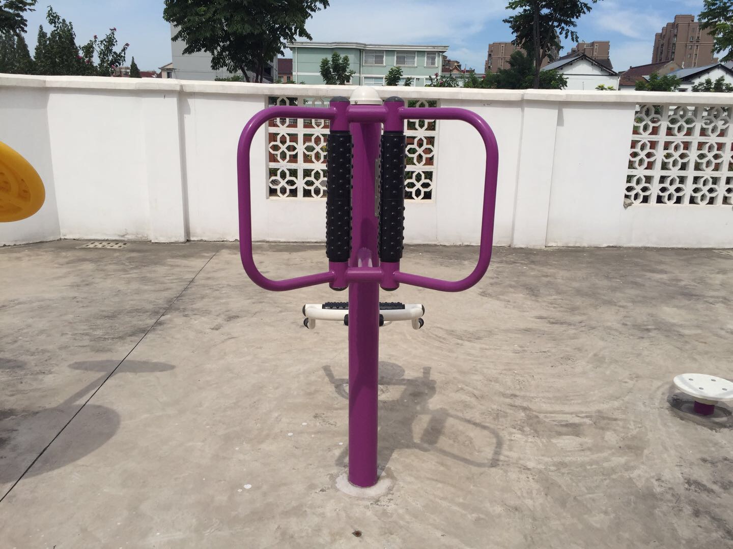 坐式腰背按摩器