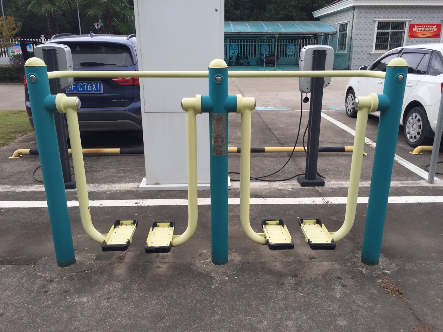 雙位太空漫步機(jī)