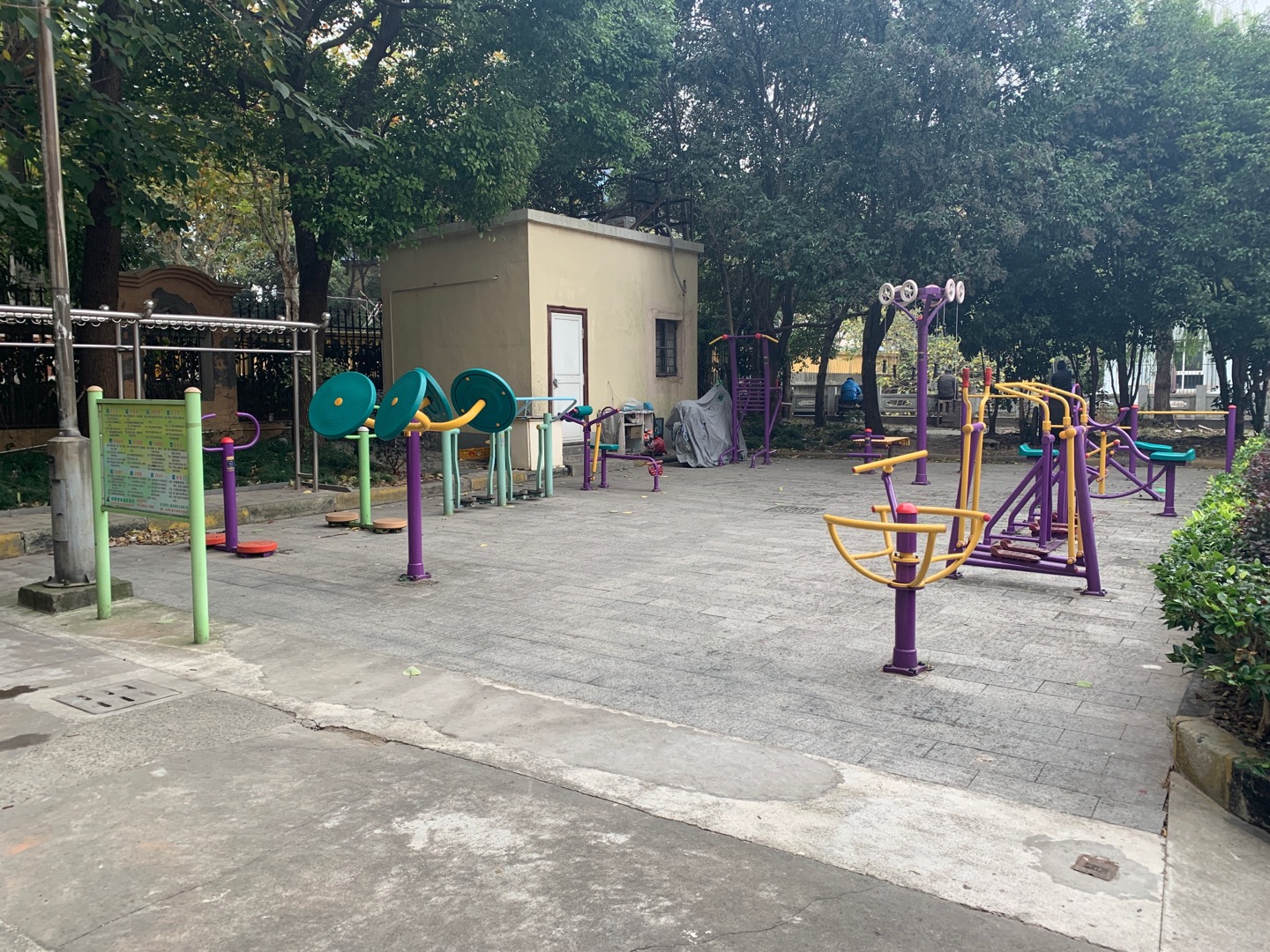 崮二小區(qū)健身點(diǎn)2