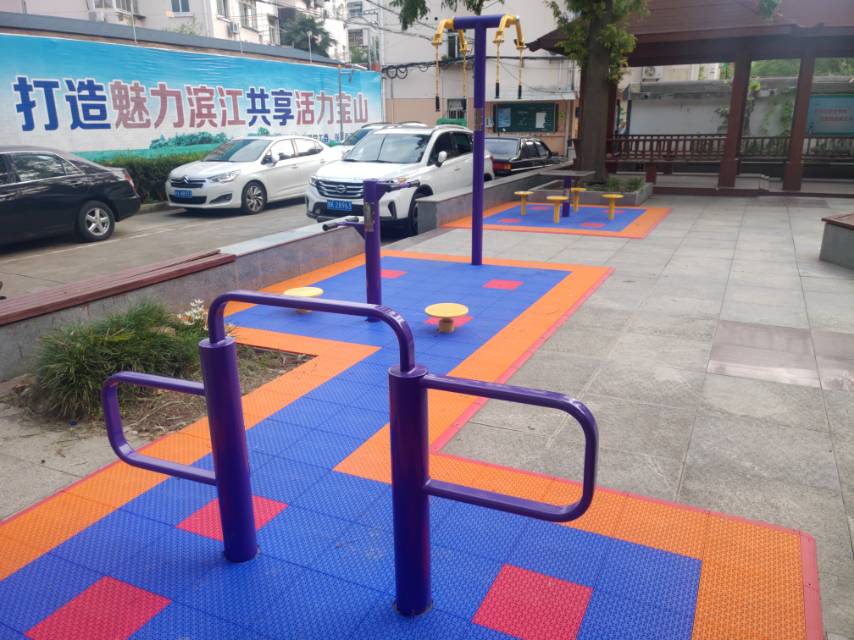 虎林居委健身點(diǎn)