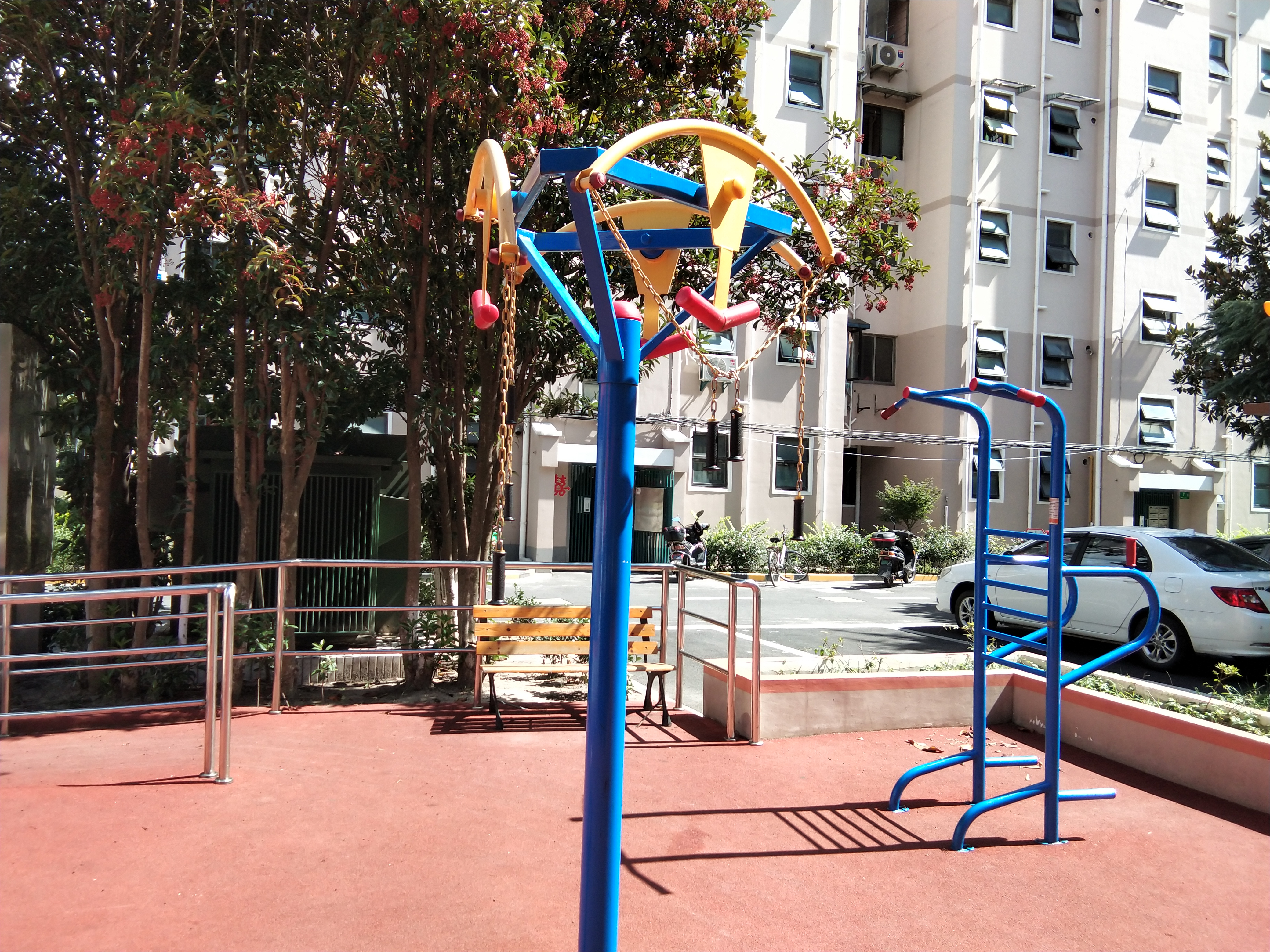 三人上肢牽引器