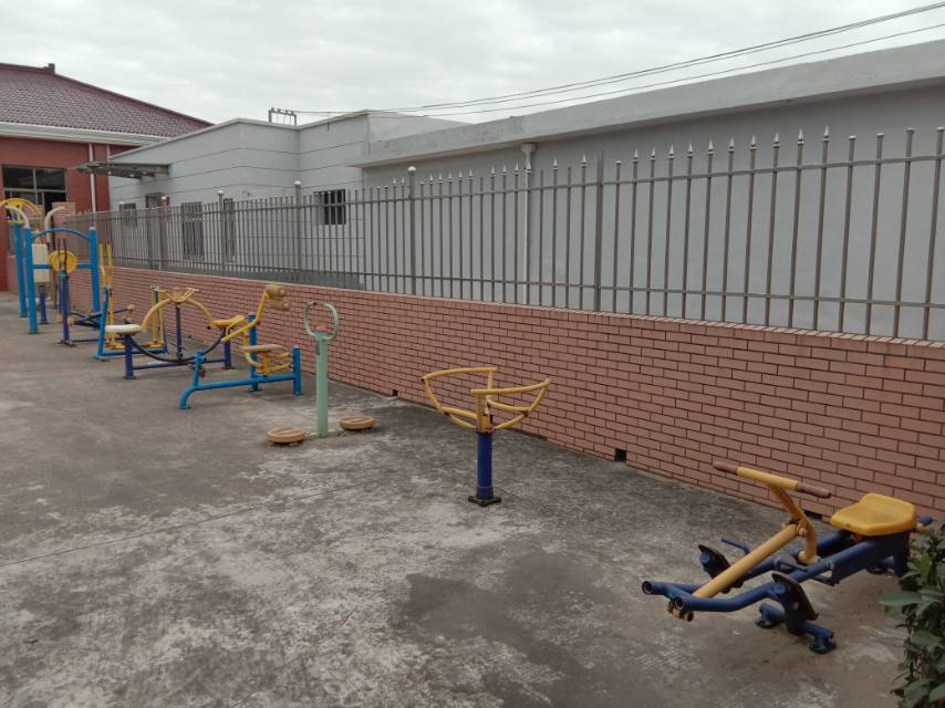 欄桿村文化體育中心健身點