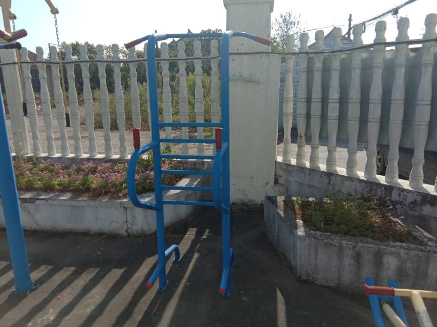 多功能訓(xùn)練器