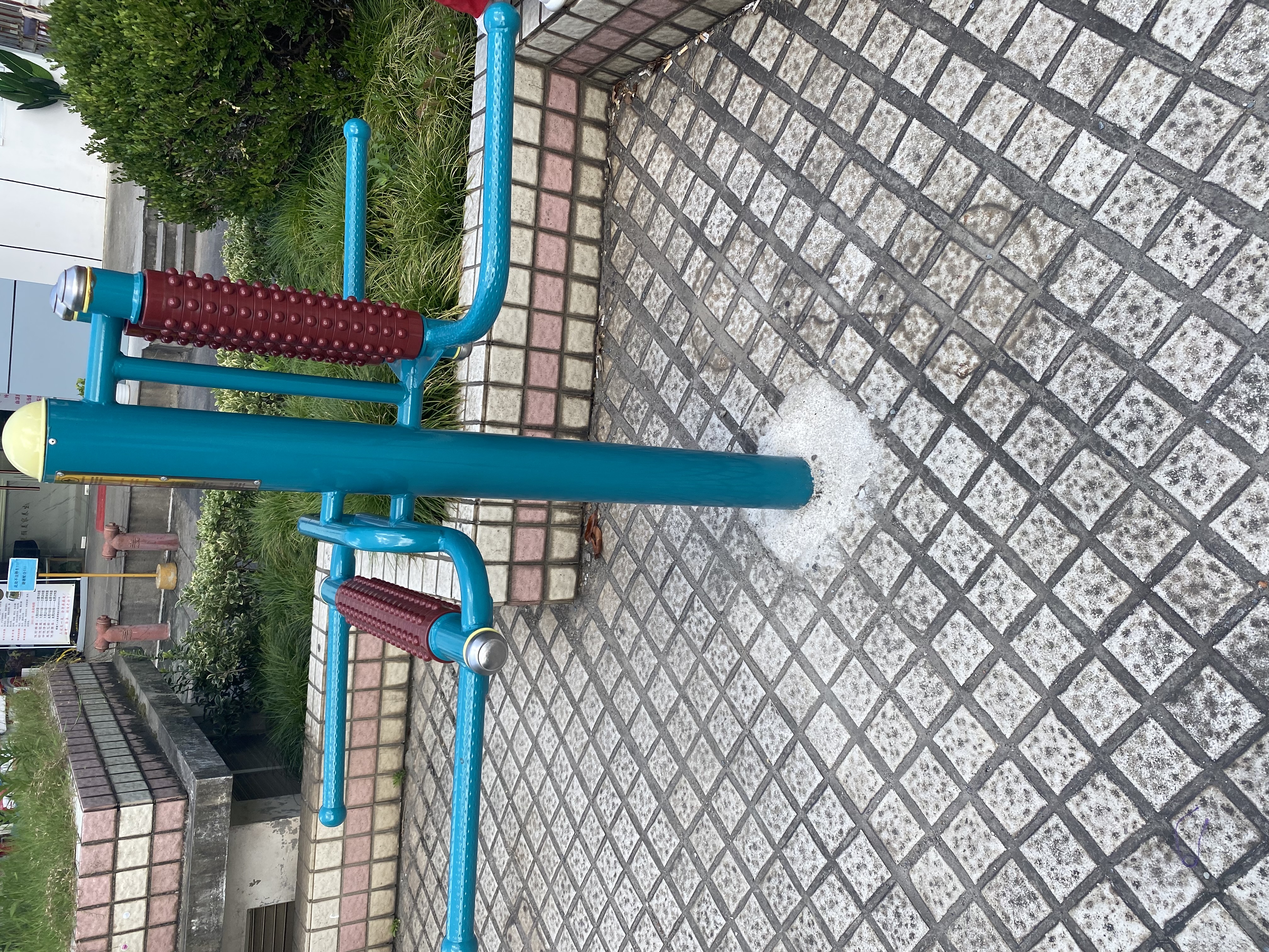 互動式腰背按摩器