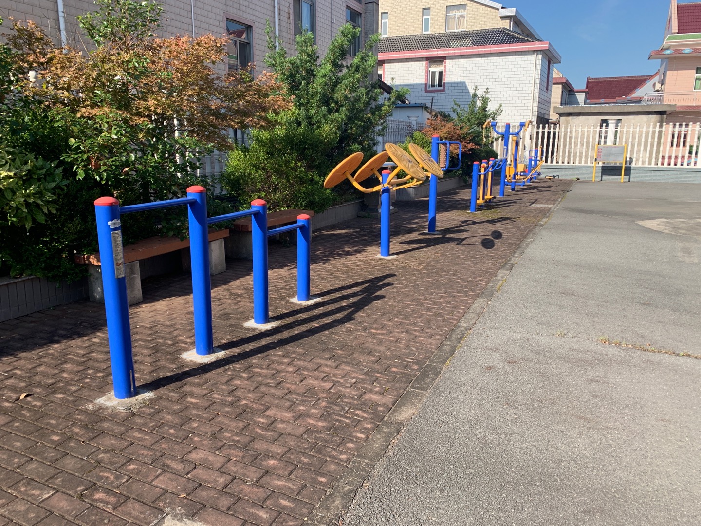 豎新鎮(zhèn)前衛(wèi)村養(yǎng)老院健身點(diǎn)