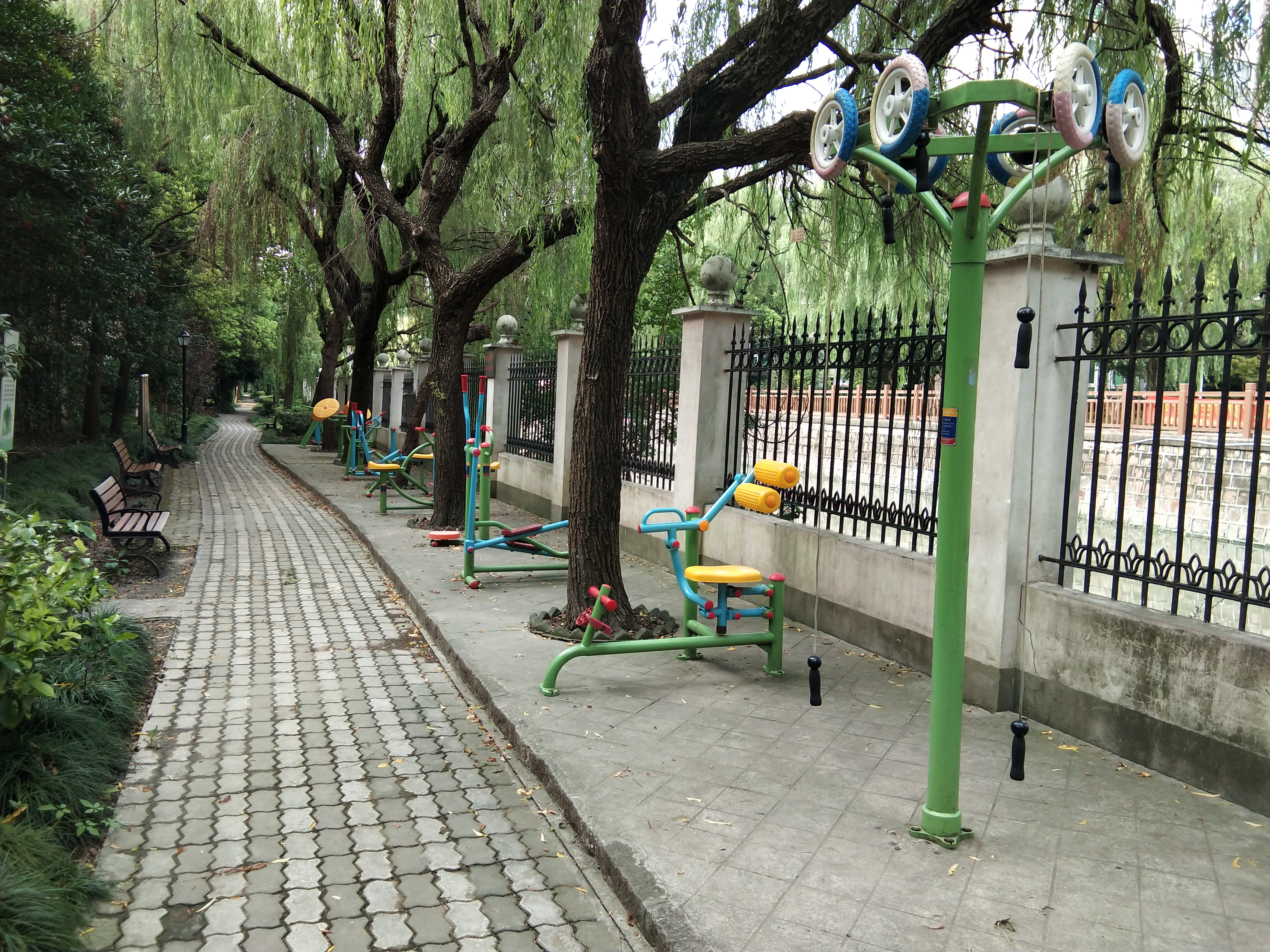 沁園春一村健身點(diǎn)B