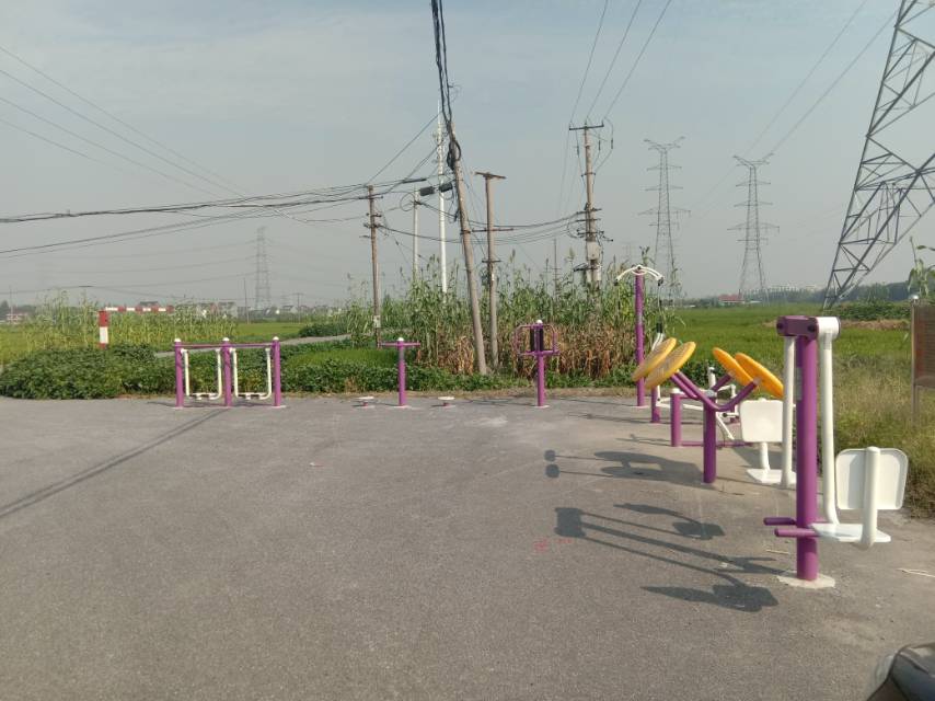 江秋村村部健身點