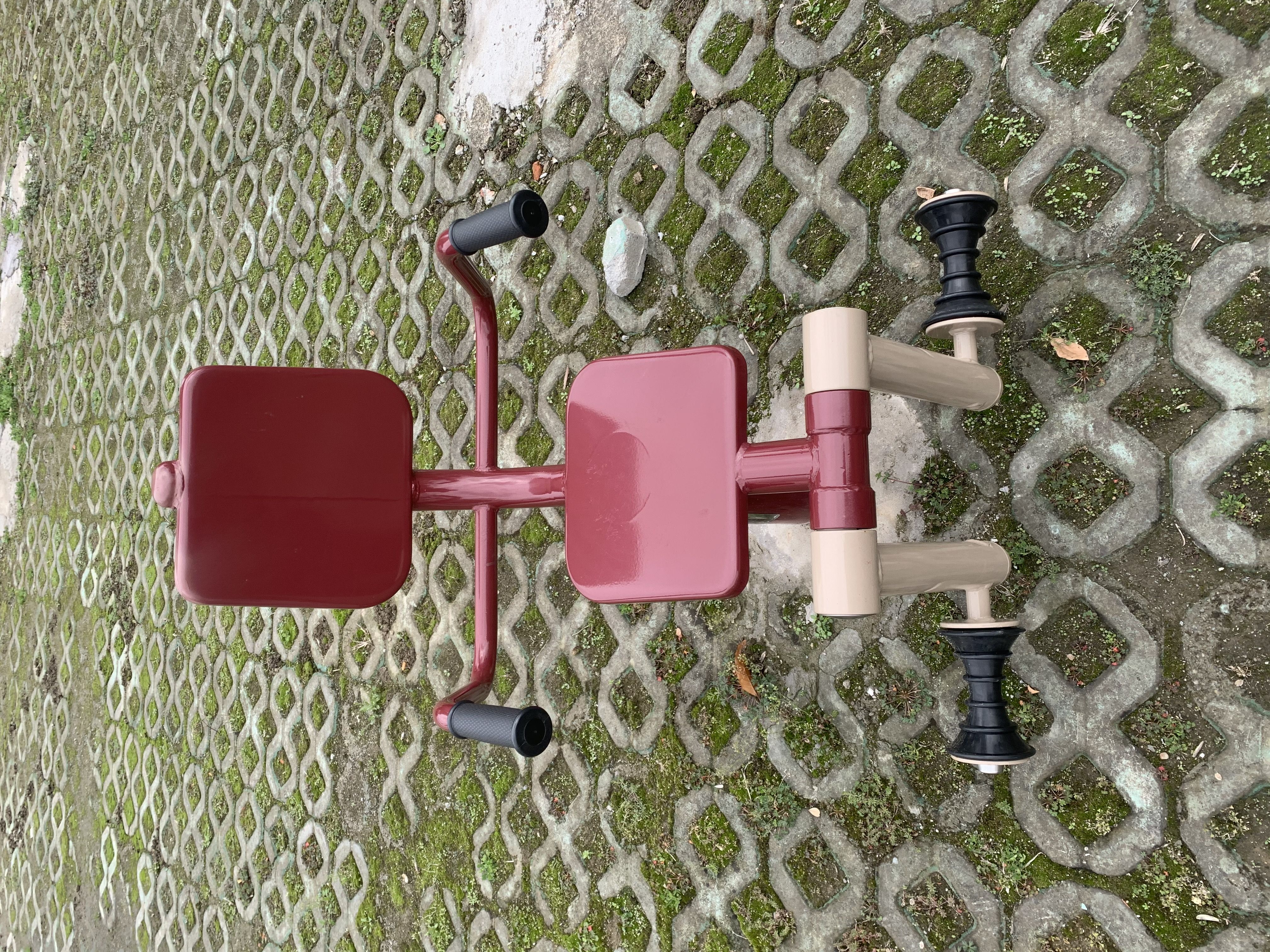 膝關(guān)節(jié)康復(fù)器