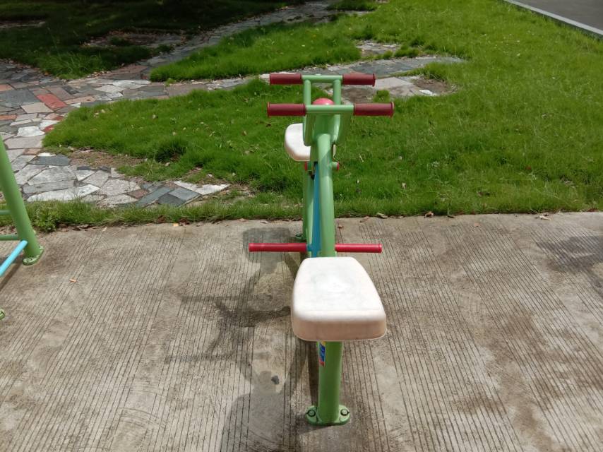 下肢康復(fù)器