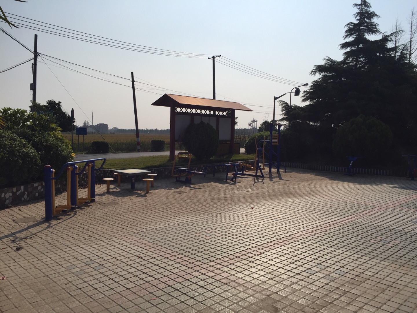 新永村十一組健身點