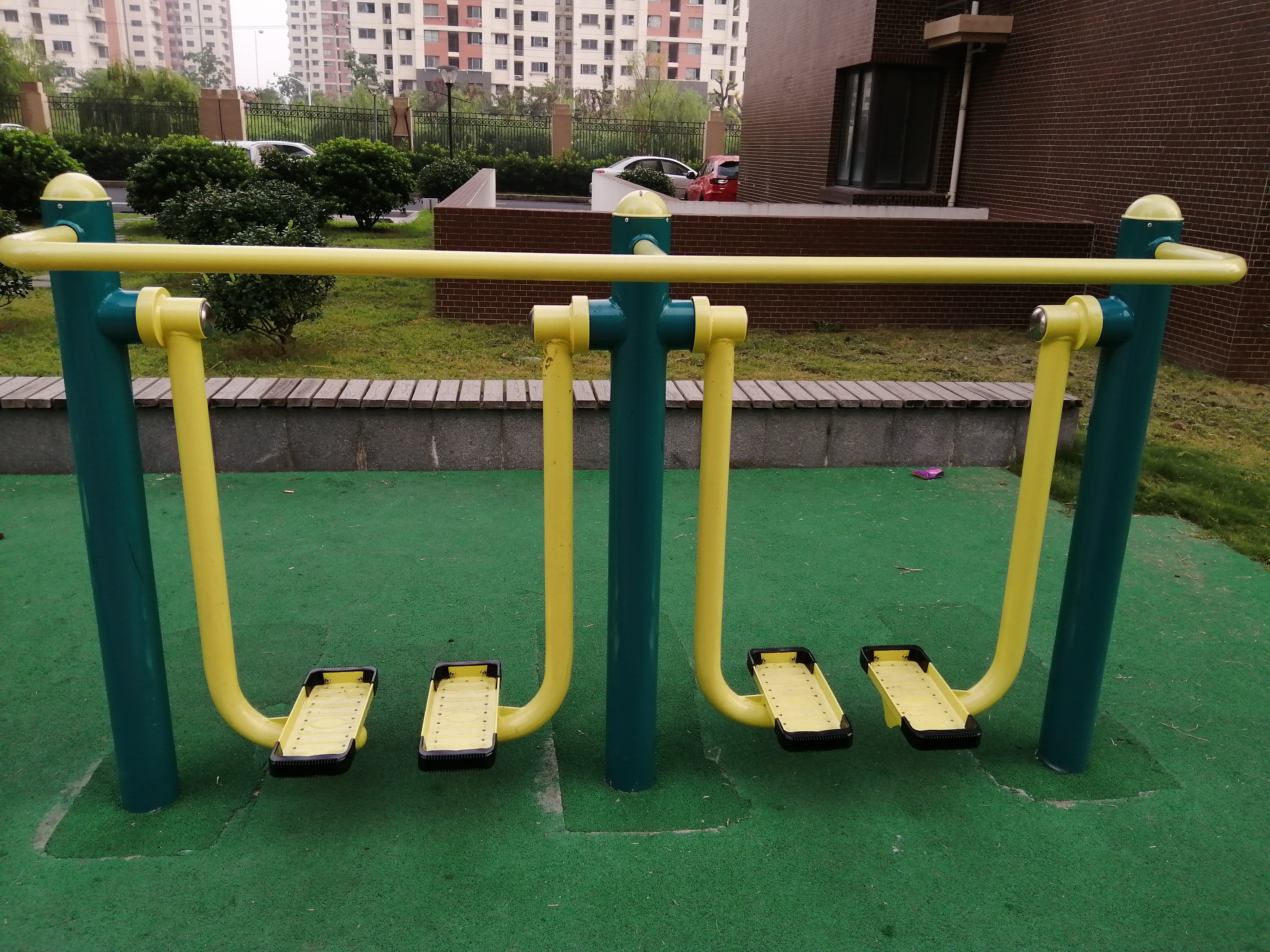 雙位太空漫步機