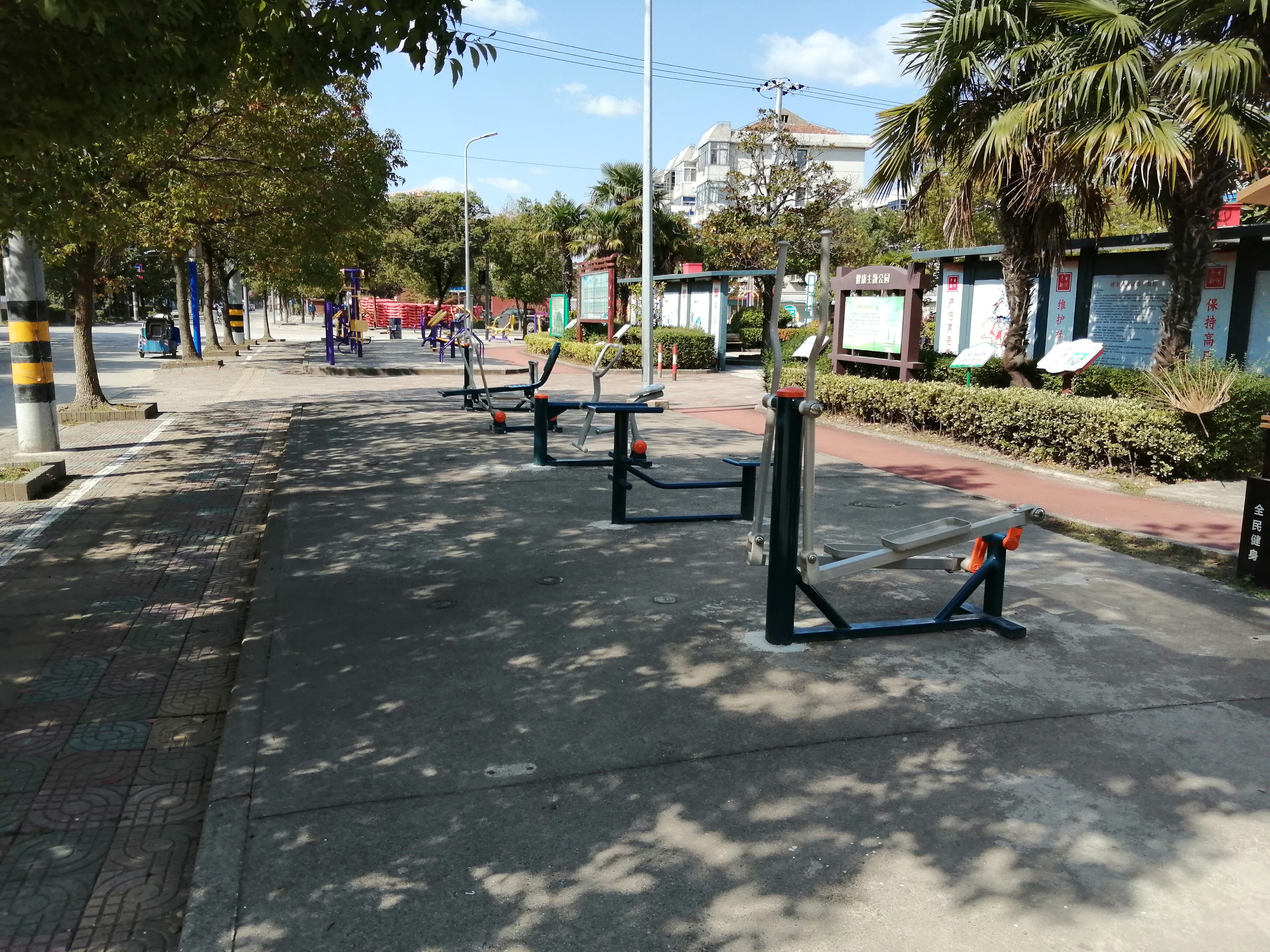 新河鎮(zhèn)衛(wèi)東村健身點(diǎn)