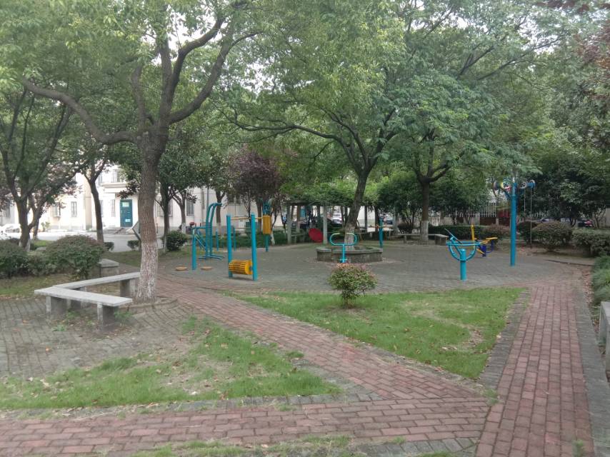 石岡社區(qū)市民健身點(diǎn)