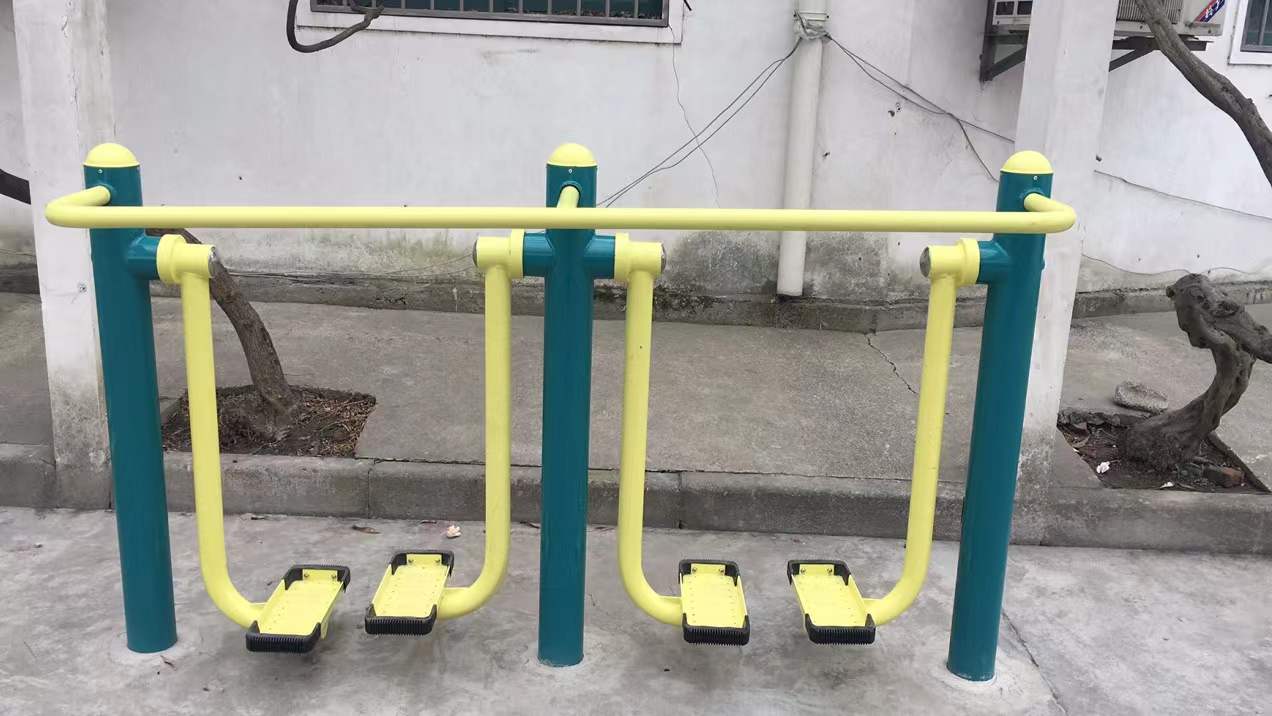 二位智能太空漫步機