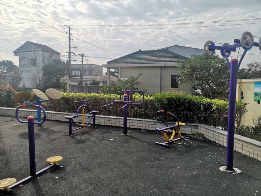 新安村老年活動室健身點(diǎn)