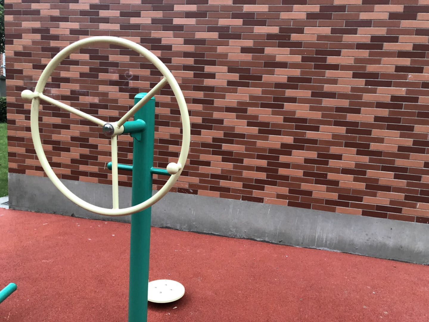 轉(zhuǎn)輪扭腰器