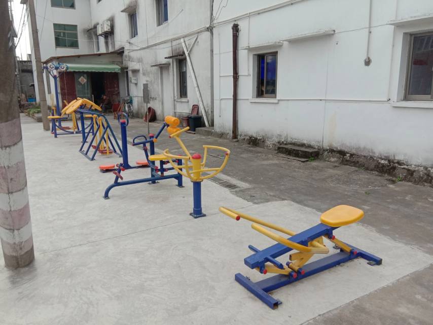 衛(wèi)東村3組419號(hào)號(hào)后健身路徑