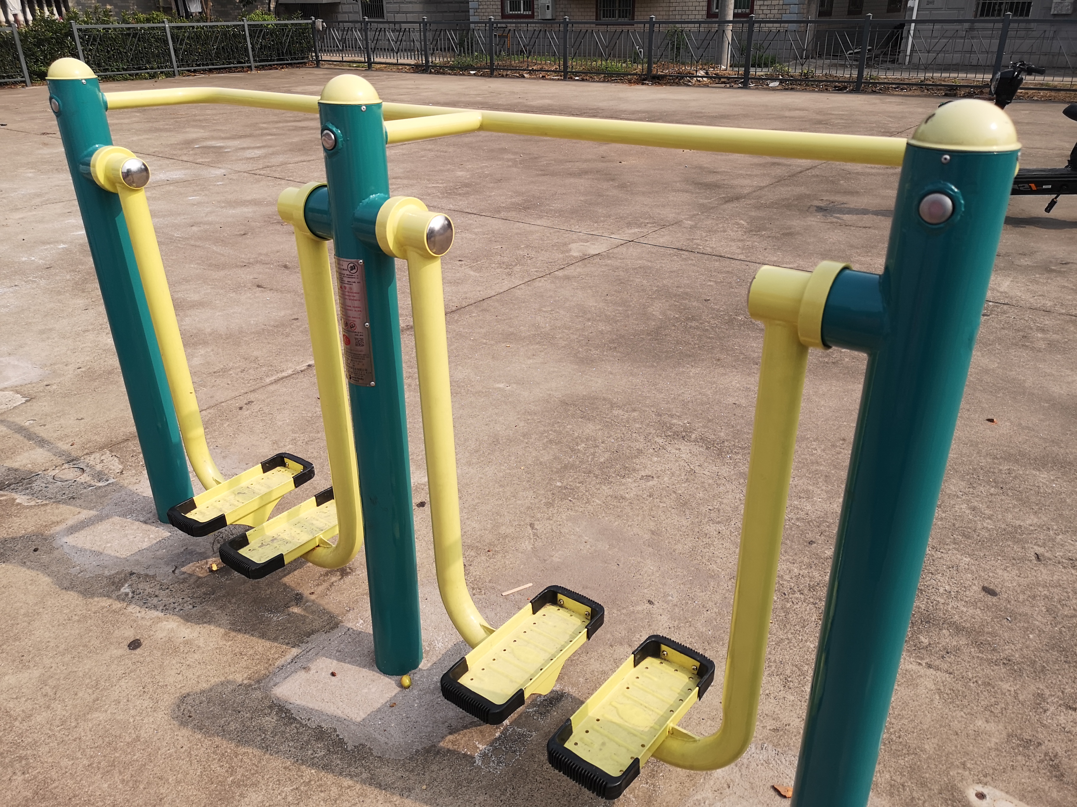 雙位太空漫步機