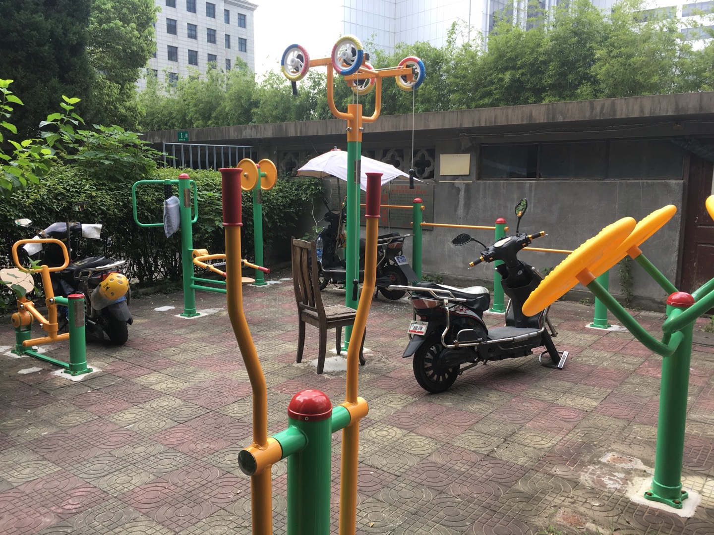 河西居委虹中路2弄