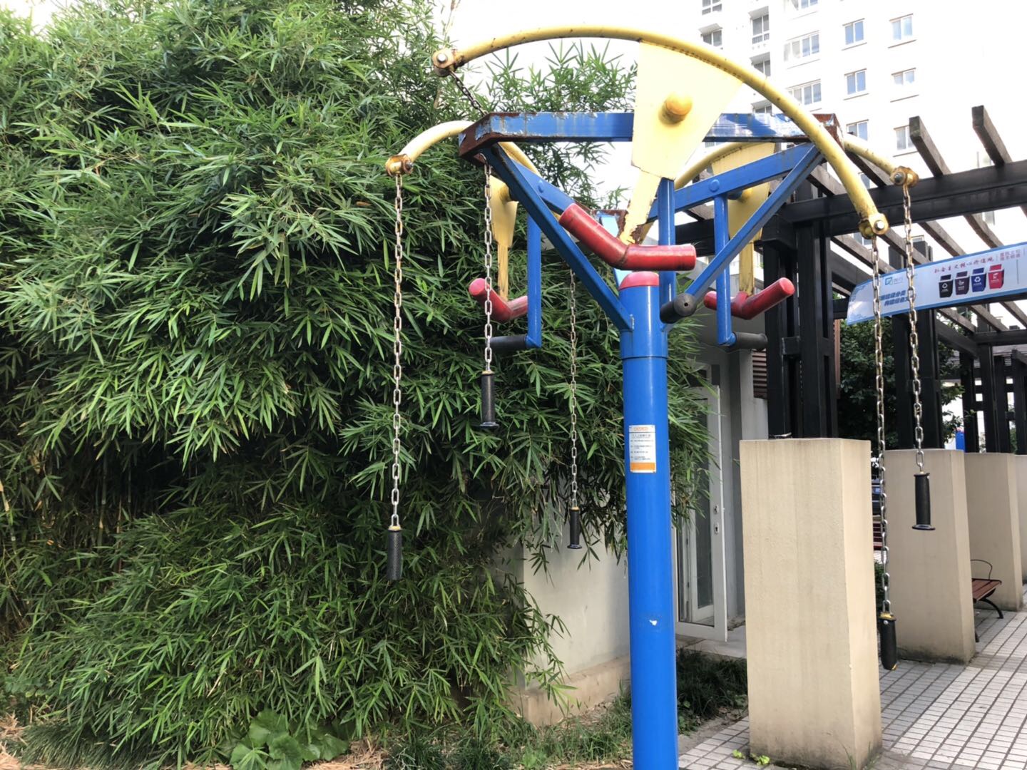 三人上肢牽引器