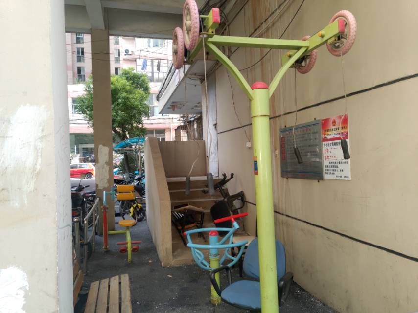 云蓮一居委上南大廈健身點(diǎn)