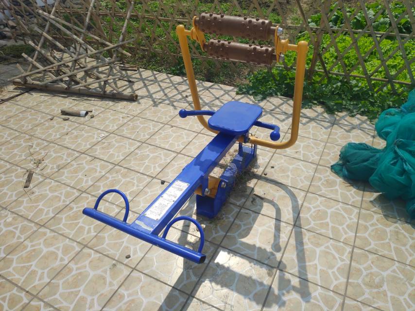 腹背屈伸/劃船訓練器