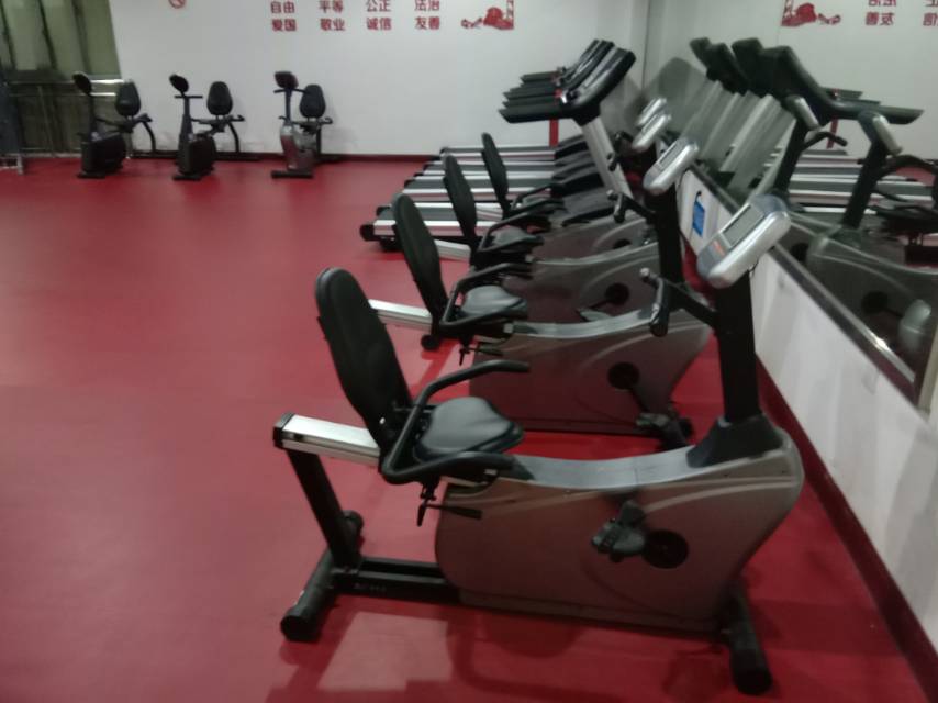 陳家鎮(zhèn)百姓健身房