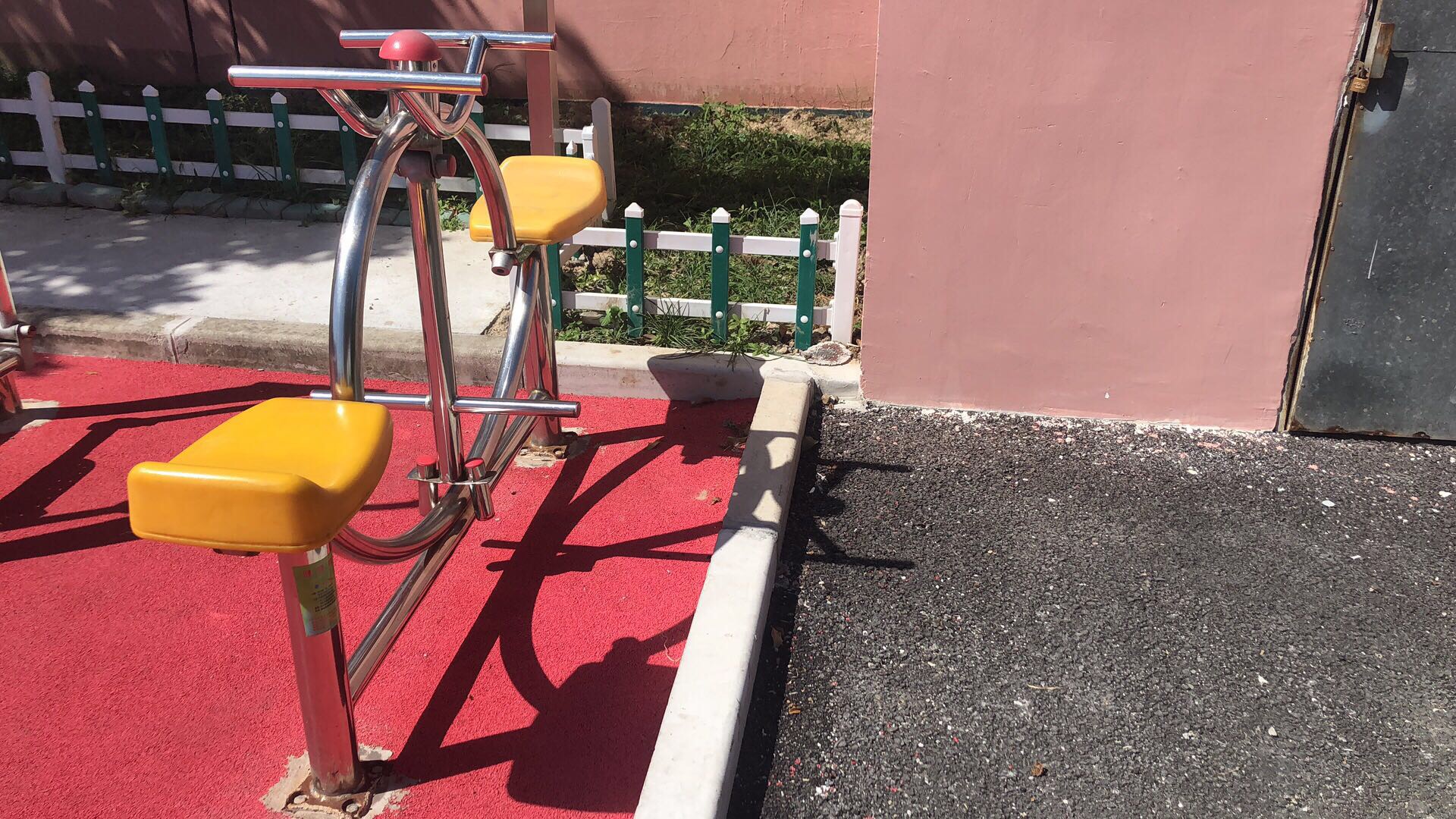 下肢康復(fù)器