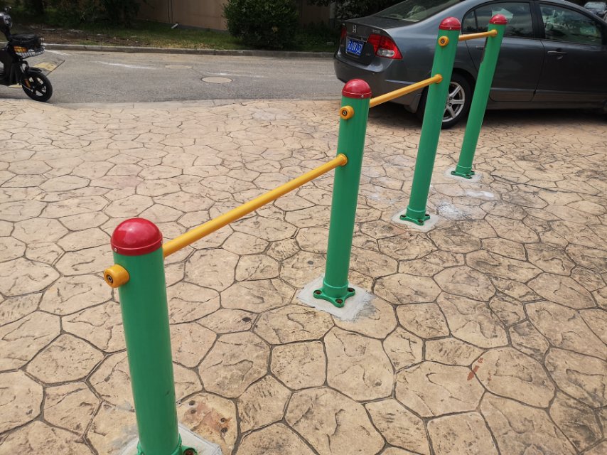 多聯(lián)壓腿架