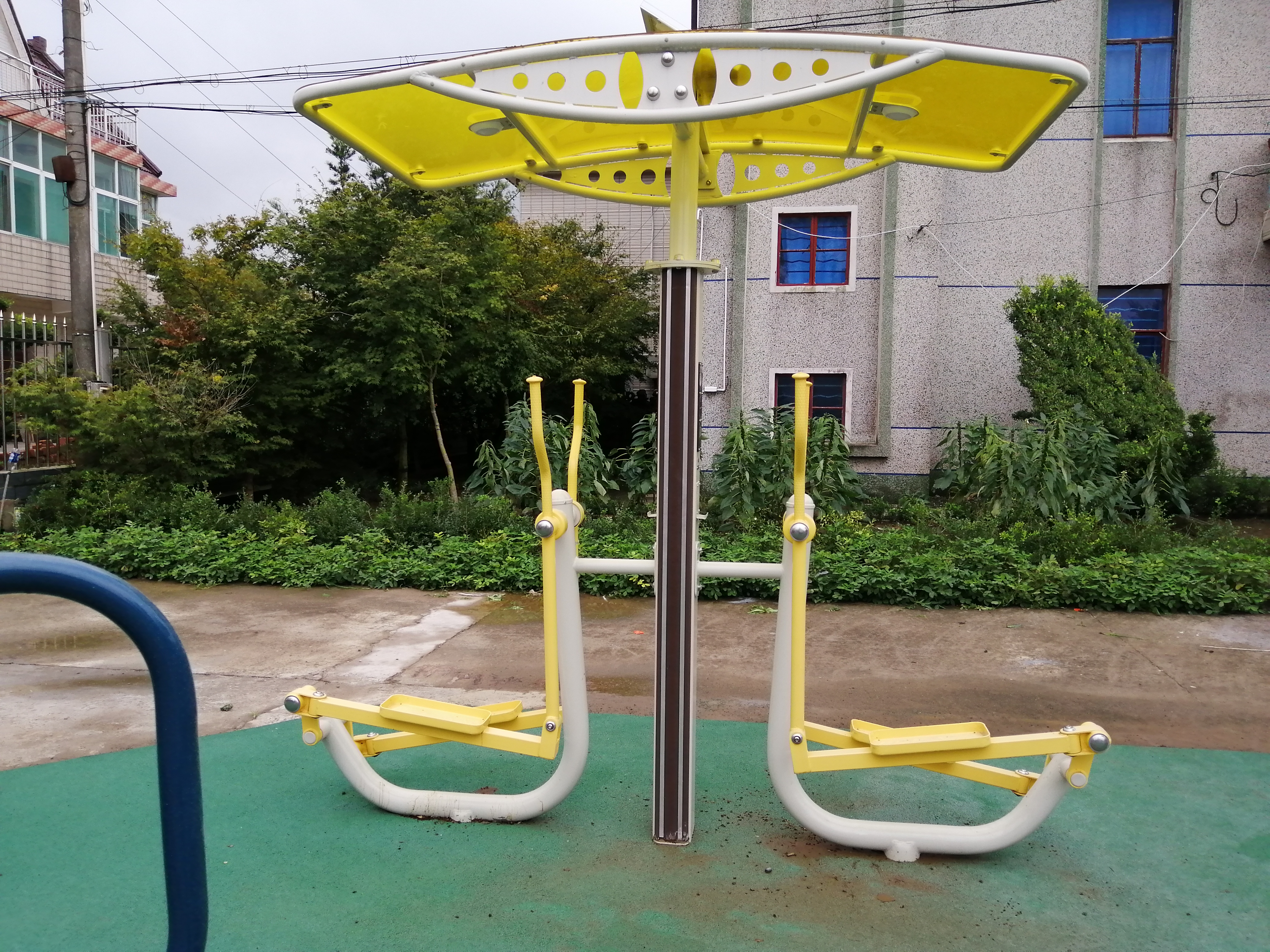 雙位智能橢圓漫步機