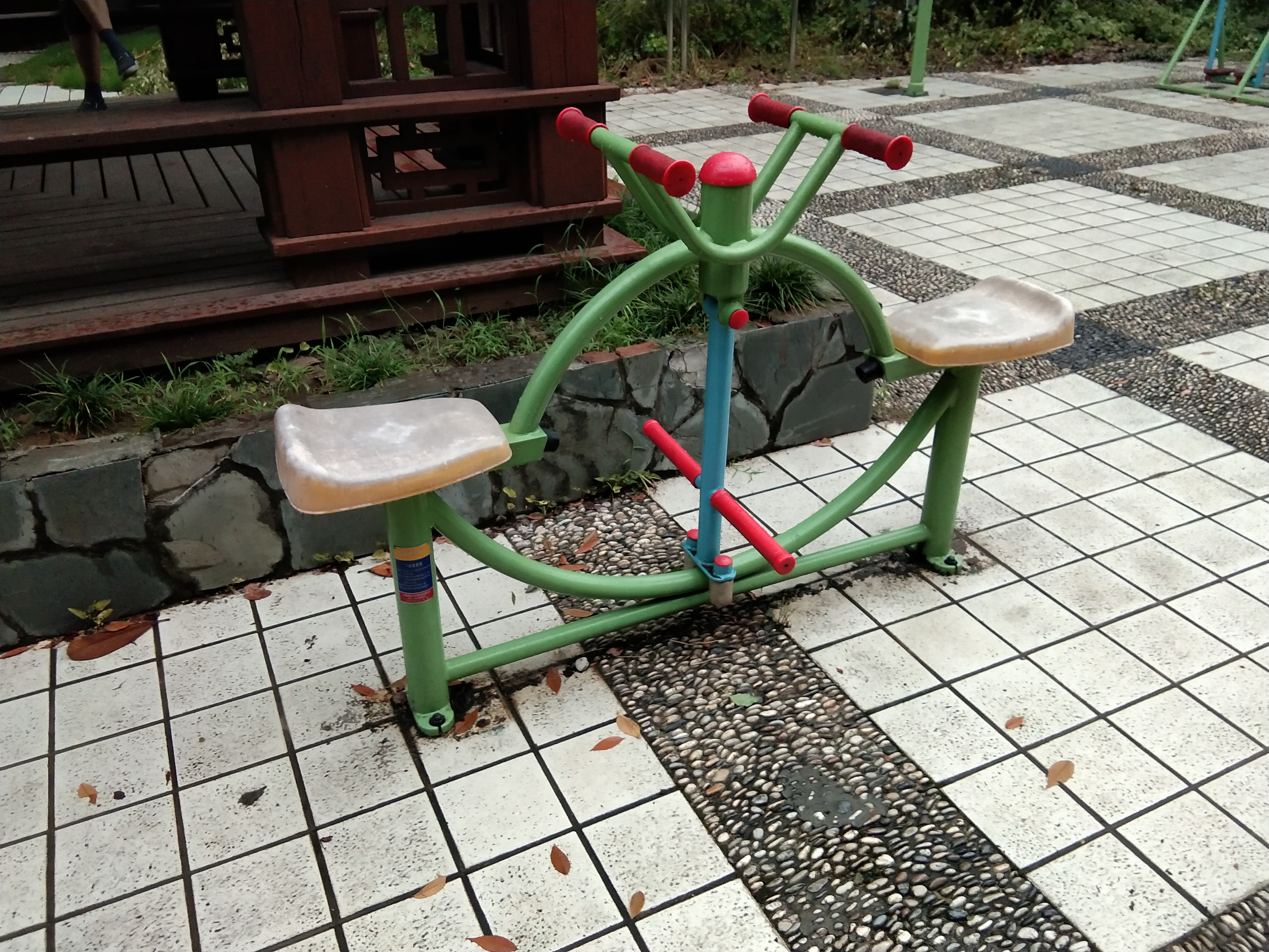 下肢康復(fù)器