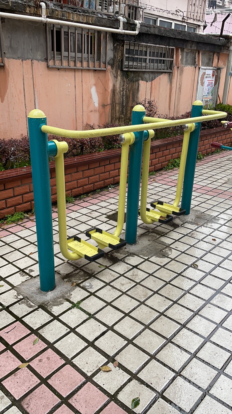 二位智能太空漫步機(jī)