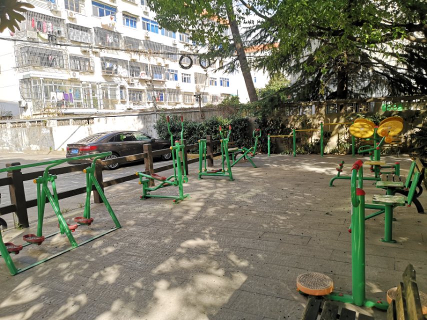 新潤(rùn)花苑健身點(diǎn)