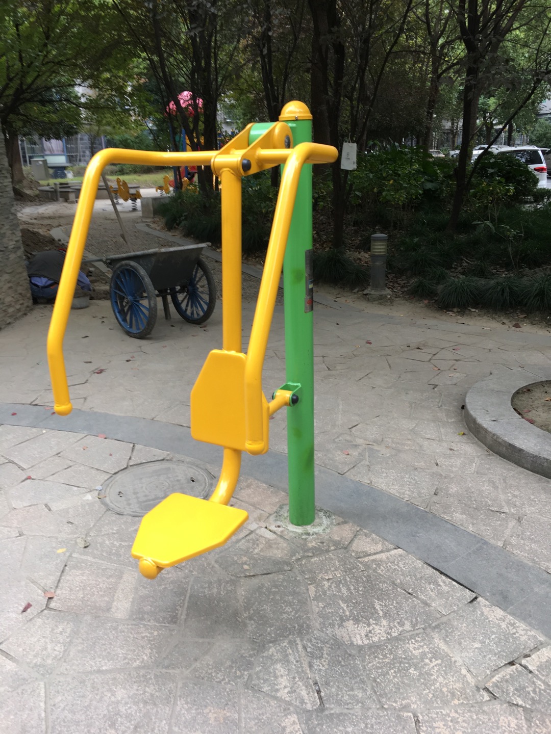 坐拉練習(xí)器