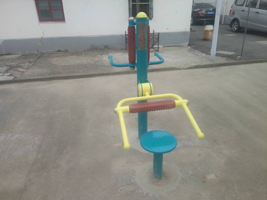 坐式腰背按摩器