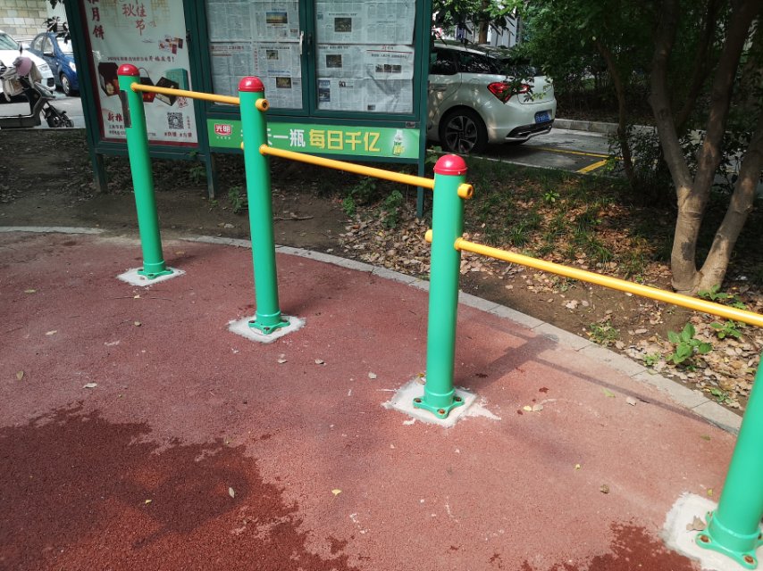 多聯(lián)壓腿架