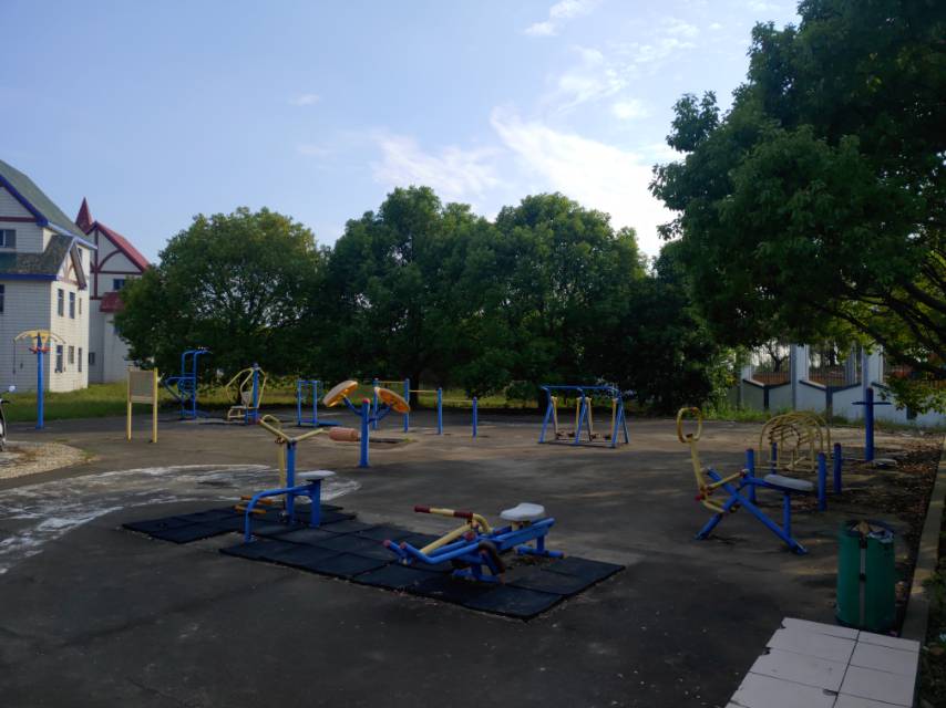 新海鎮(zhèn)銀杏花園健身點(diǎn)