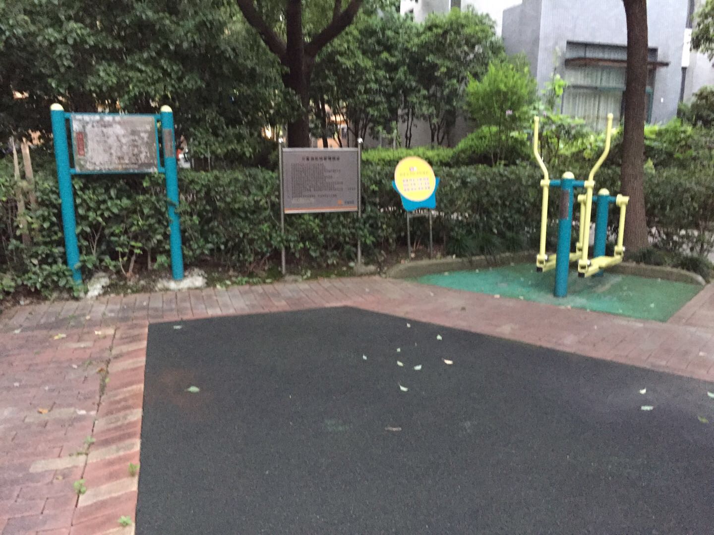 真南路4233弄健身點(diǎn)