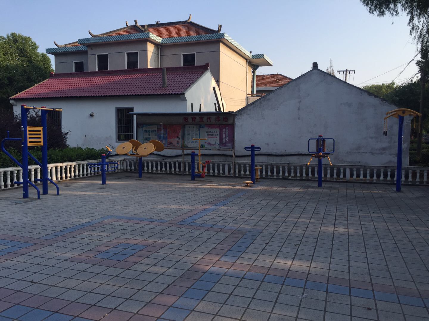 興隆村四組健身點(diǎn)