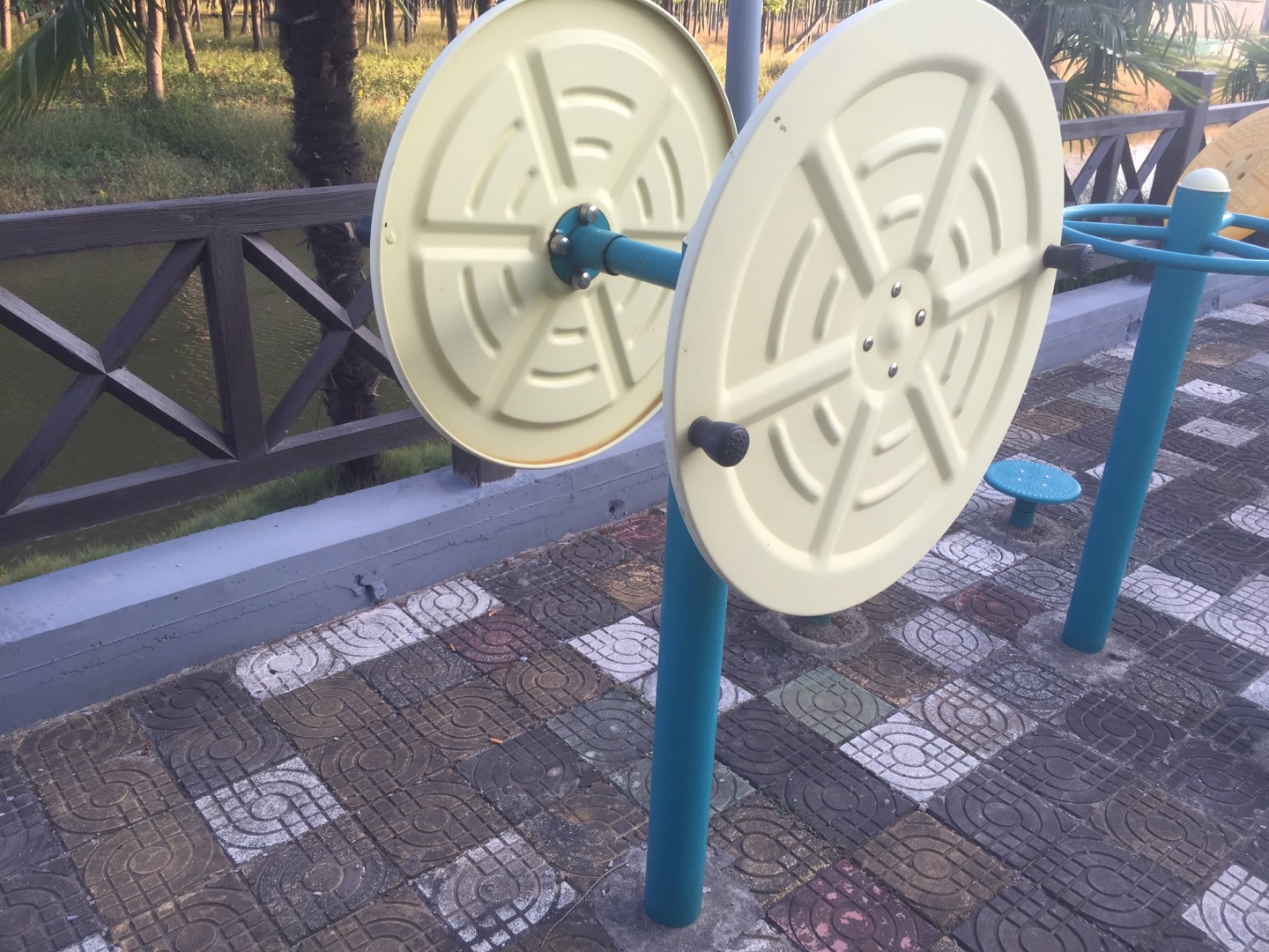 快樂大轉(zhuǎn)輪